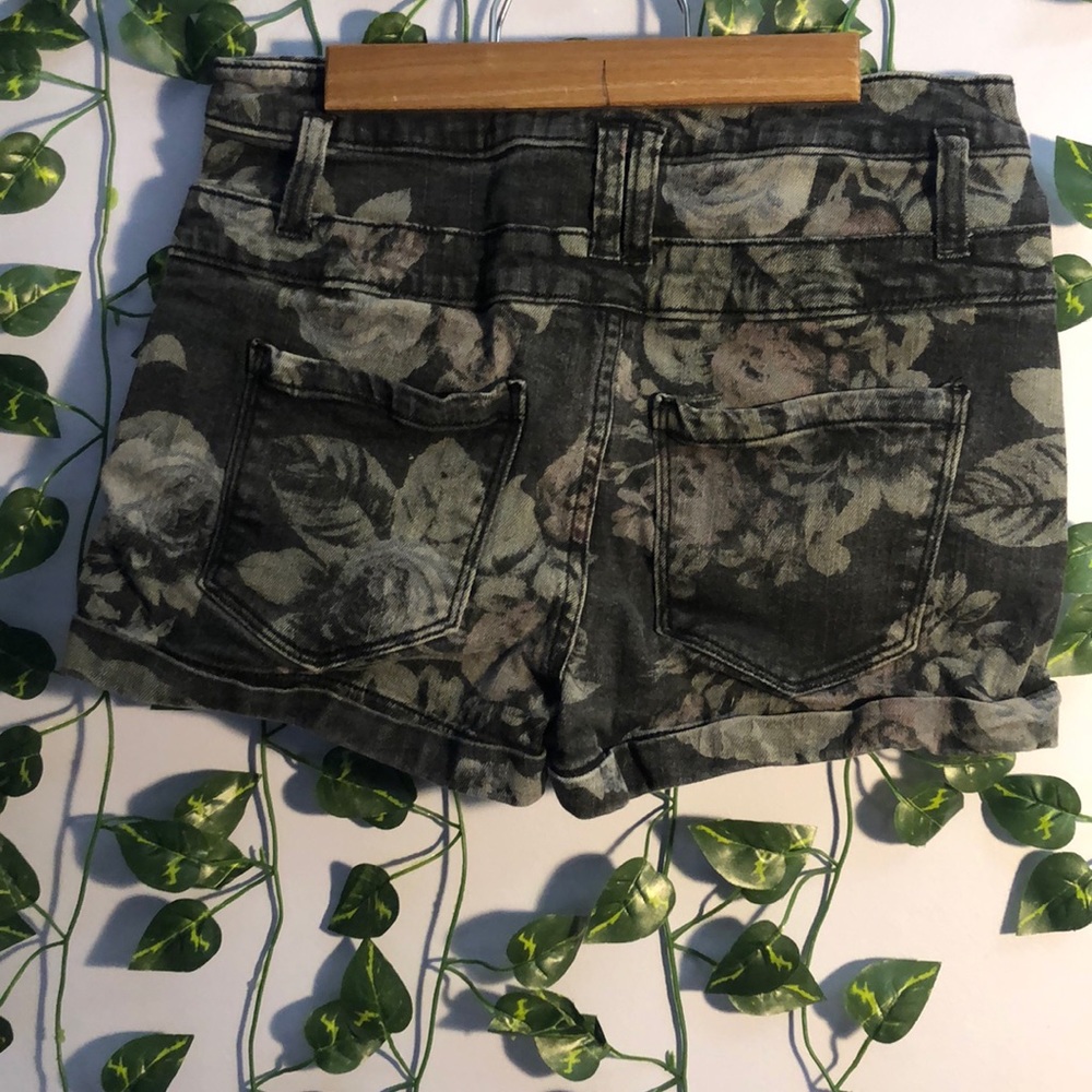 Flower Print High Rise Jean Shorts - Picture 2 of 3